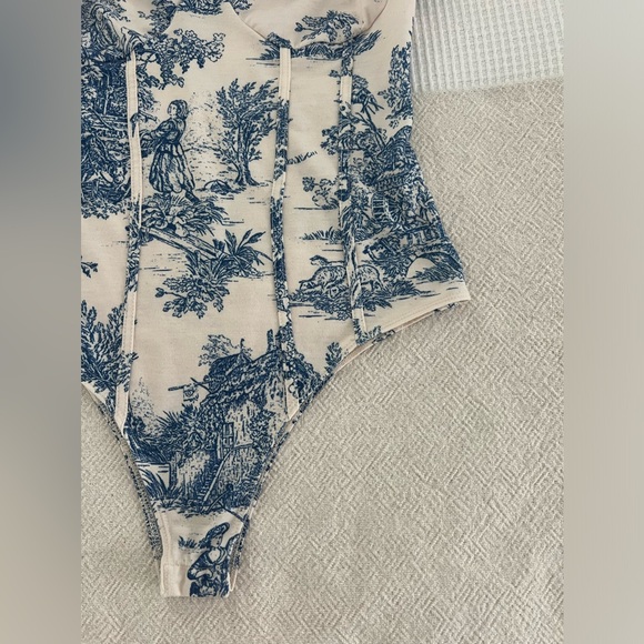 Womens CIDER bodysuit. Blue French style print. Size SMALL. Snap closure. - Picture 7 of 10